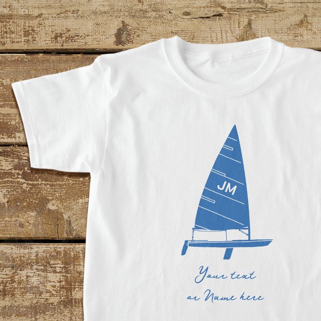 Personlig Monogram Tävla för segelbåt blå T Shirt (Skapare uppladdad)