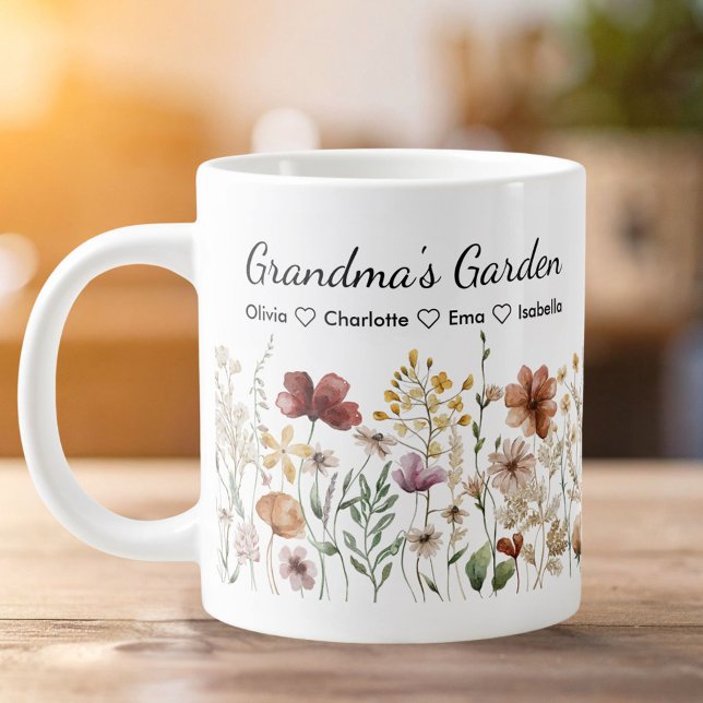 Personlig Mormors Vackra Vildblomstrande Trädgård Jumbo Mugg (In situ)