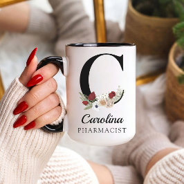 Personlig mugg med blommönster som gåva till RN fa