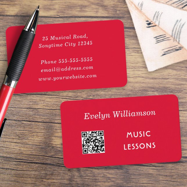 Personlig Musiklärare Minimalistisk Röd Vit Visitkort (A stylish red business card with QR code, for a music teacher, to personalize with your details)