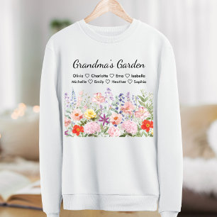 Personlig Namn Färgrik Mormors Trädgård T Shirt