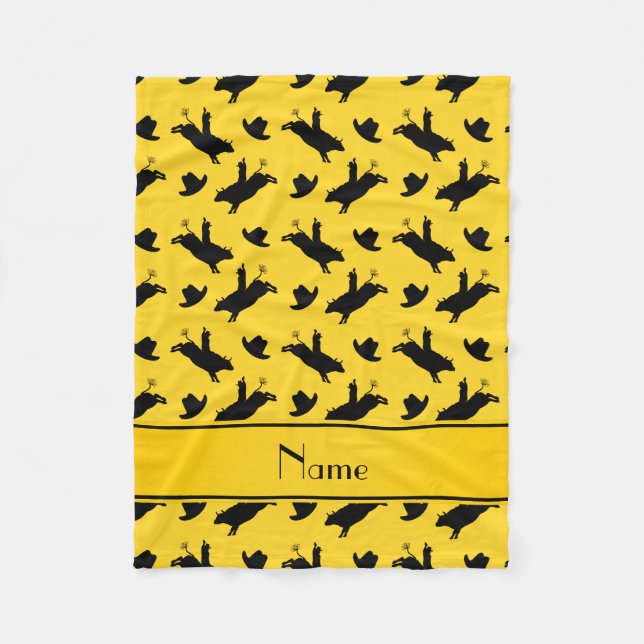 Personlig namn gult rodeo-tjur som rider på mönste fleecefilt (Framsidan)