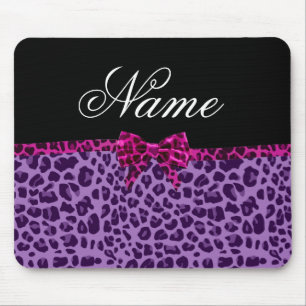 Personlig namn lila leopard för rosa av tryckavtry musmatta