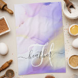 Personlig Namn Monogram Lila Watercolor Luxe Kökshandduk<br><div class="desc">Anpassa enkelt den här glamorösa stil-abstrakt-lilac-vattenfärgen och guld-sprejbakgrunden med anpassningsbarna.</div>