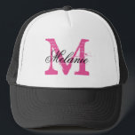 Personlig namn monogramhatt för bröllopsfest keps<br><div class="desc">Personlig namn monogram nyare truckerkeps för rosa av brud och murmeldjur. Vintage brev med monogrammet namn med snyggtens skripttypografi. Cute bröllopsfest gynnar gäster, vänner och familj. Gör ditt eget för att bruden ska vara och bruden, brud, maid of honor, blomma, hedersatron, budens mamma, mor i brudgummen, ring osv. Roligtens tillbehör...</div>