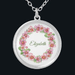 Personlig Namn Necklace Rosa och Grönt Blommigt Silverpläterat Halsband<br><div class="desc">Namn Necklace. Lägg till din egen namn. Du kan ändra teckensnittet och teckensnittet färg så att det blir ditt eget. En underbar gåva till brudtärmar,  bröllopsfest,  Mor Sisters vänner.</div>