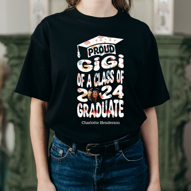 Personlig Namn Photo Proud Gigi 2024 Student T Shirt (Skapare uppladdad)