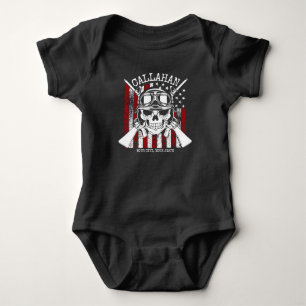 Personlig NAMN Soldier Skull Dual Guns USA flagga T Shirt