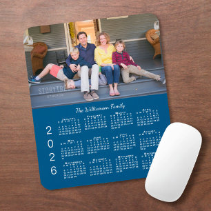 Personlig Namnkalender Foto Blå 2026 Musmatta