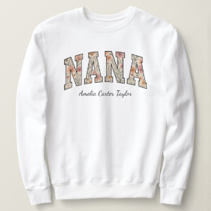 Personlig Nana med Barnbarn Namn T Shirt