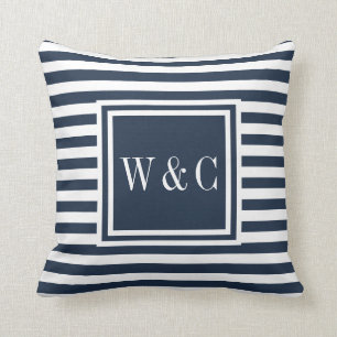 Personlig Navy Och Vit Monogram Kudde