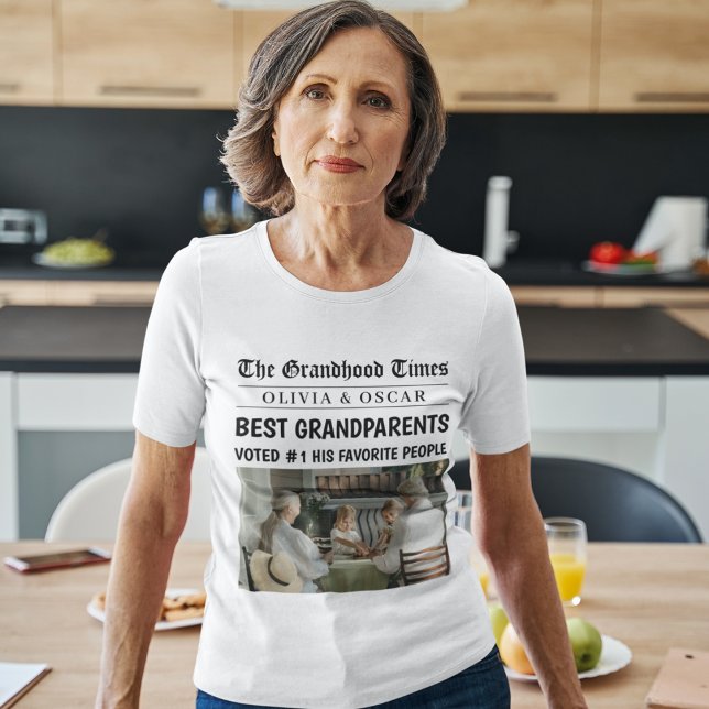 Personlig Newspaper Headline | Bästa farmors T Shirt (Skapare uppladdad)