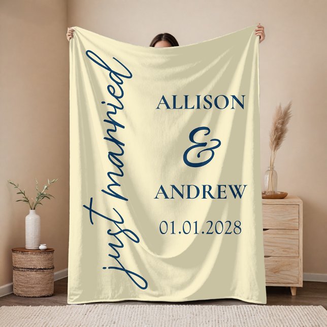 Personlig nygift filtpresent för honom eller henne fleecefilt (Honeymoon Travel Blanket, Custom  Newlywed Gift for Him or Her, Custom Name Newlywed Throw for Wife)