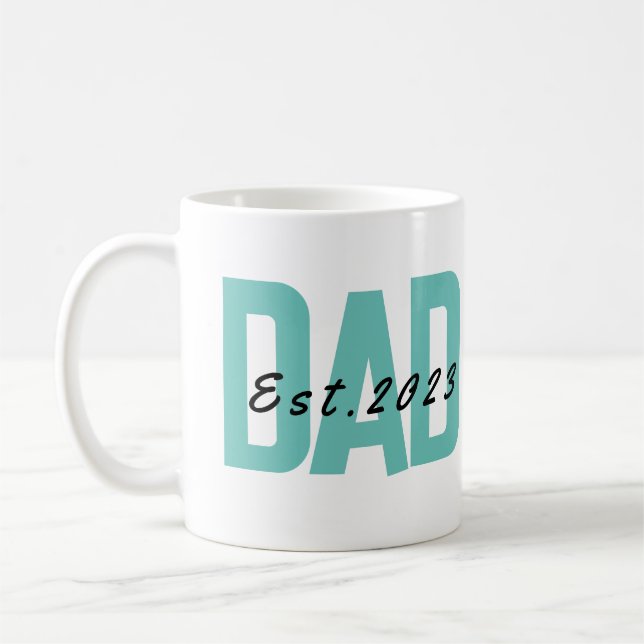 Personlig Pappa Est 2023 Fars dag Kaffe Mugg (Vänster)