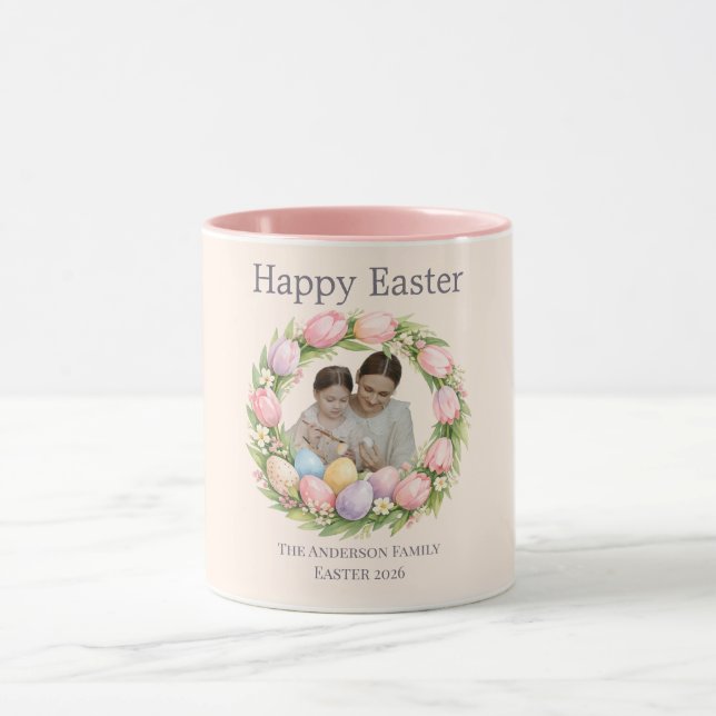 Personlig påsk med blomsterkrans och familjefoto mugg (Center)