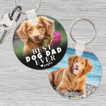 Personlig Pet Best Hund Pappa Photo Nyckelring<br><div class="desc">Ge i hund i ditt liv är en unik nyckelskapelse med den här anpassningsbarnas dubbla-sidiga "Best Hund någonsin"-fotonyckelkedja! Designad för hund, mammor eller vilken djurälskare som helst kan du med den här nyckelkedjan lägga till två olika bilder av hårigets vän - en för varje sida - som skapar ett verkligt...</div>