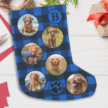 Personlig Pet Photo Collage Blue Black Play Liten Julstrumpa<br><div class="desc">Dekorera ditt hem och spola ditt favoritsällskapsdjur med den här toppen söta och roligt anpassningsbarna med fotokollage och monogramchristmas-lagring i en blå och svart buffelbockschakt. 12 foton, 6 på vardera sidan, för alla dina år favoritfoton och minnen. Du kan göra ett foto för att fira varje månad på året, eller...</div>