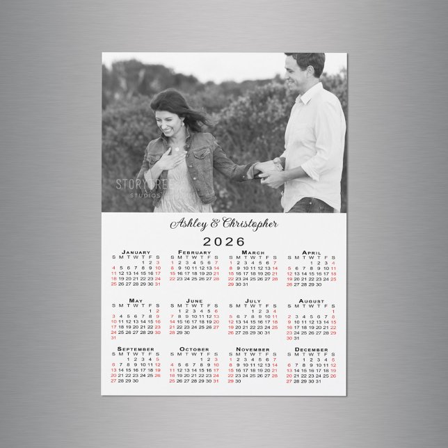 Personlig Photo Namn 2026 Calendar Magnet (Personalized Photo Names 2026 Calendar Magnet in situ)