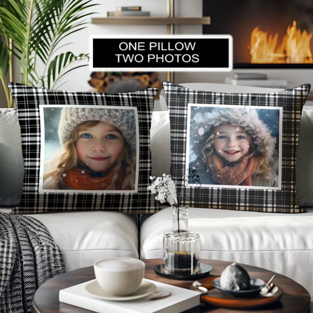 Personlig Photos Buffalo Play Black White Kudde (Black and white checkered 2-photo decorator pillow)