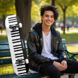 Personlig Piano Nycklar Music Musical Instrument Mini Skateboard Bräda 18,5 Cm<br><div class="desc">upp stil och tillsätt en musikalisk blomning till dina trick och flips,  med den här coolan pianematade skateboard. Med en svart och vit piano-nycklar-design kan skateboard vara personlig med namn. Om du vill strejka en sladd med musiken älskare är det här en skateboard att notera.</div>