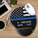 Personlig Polischef Thin Blue Line Gel Musmatta<br><div class="desc">Tunn blå musknapp - Amerikansk flagga i Polis Flagga,  nödlidande utformning. Anpassa till namn. Denna personlig polisinspektör är en perfekt för polisväsendet. COPYRIGHT © 2020 Judy Burrows,  Black Hund Art - Med alla Höger reserverade. Personlig polis Thin Blue Line Gel Mouse Pad</div>
