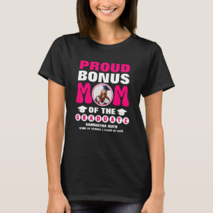 Personlig Proud Bonus Mamma vid fotot i Student T Shirt