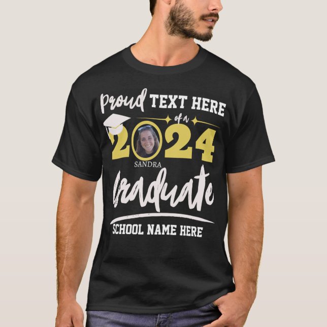 Personlig Proud Family Studenten, klass 2024 T Shirt (Framsida)