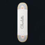 Personlig Rainbow Skateboard<br><div class="desc">En viskartad personlig boho stil giliskt rosa Blue mustard boho stil-regnbåge på varje ände av skateboard, med lite rosa hjärta i mitten.</div>
