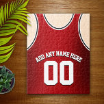 Personlig Red and Black Basketball Jersey Pussel<br><div class="desc">Roligt basketbollen,  med ditt namn och nummer personlig,  i ditt lags färg! ** JA,  JAG GÖR ANPASSNINGSBAR TEAM ELLER SKOLA FÄRG! ** Kontakta mig med din anpassningsbar färg begäran.</div>