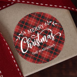 Personlig Red Black-julpapp Runt Klistermärke<br><div class="desc">Personlig Röd,  svart och vit julklapp.</div>