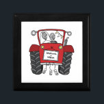 Personlig Red Tractor Landsbyggsbröllop Gift Minnesask<br><div class="desc">En gåva från traktorgården bröllop som kan vara personlig med båda parets namn. Om du vill ändra storleka eller typsnittet för namn klickar du på redigeringsknappen för att anpassa ytterligare. Tappningen i traktorn är i en fin kräm och vit.</div>