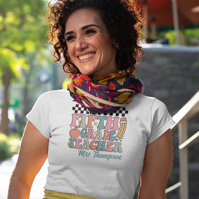 Personlig Retro 5:e Klass Lärare T Shirt (Skapare uppladdad)
