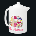 Personlig Retro Caravan Owners Tea Pots<br><div class="desc">Se fullt på 25 Retro Caravans från Trina Esquivelzeta @SurfaceHug på olika andra produkter i samlingen nedan.</div>
