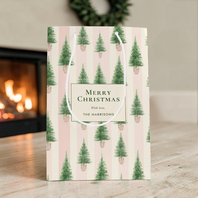 Personlig röda rand julgranar högtid (Personalized Blush Stripe Christmas Trees Holiday Medium Gift Bag)