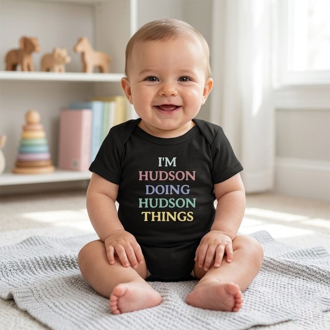 Personlig Rolig Småbarnströja (Anpassad Text) T Shirt (Personalized Name Funny Doing Things)
