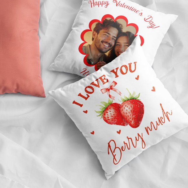 Personlig Romantisk gåva med jordgubbar Kudde (Personalized Romantic gift with Strawberries Throw Pillow)