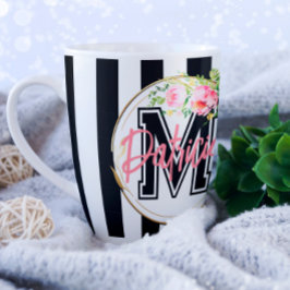 Personlig rosa blommig B&W-randig namnmonogram Kaffemugg