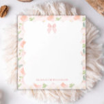Personlig Rosa Bow Blommigt Baby Stationery Anteckningsblock<br><div class="desc">Personlig Rosa Bow Blommigt Baby Stationery-Anteckningsblocket skapar att en anteckning skickas med en fras. Anteckningsblocket Rosa Bow Blommigt Baby Stationery i Personlig kan anpassas med namn. De här anteckningsblocken gör underbara lärarpresenter!</div>