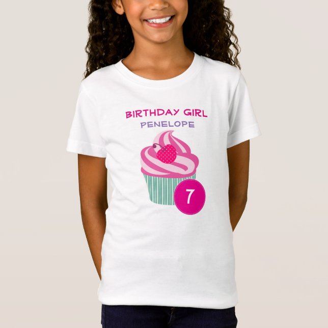Personlig Rosa Cupkaka Birthday Girl T Shirt (Framsida)