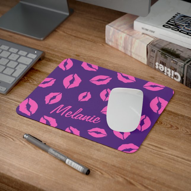 Personlig Rosa Kiss Läppar om Lila Mousepad Musmatta (Skapare uppladdad)