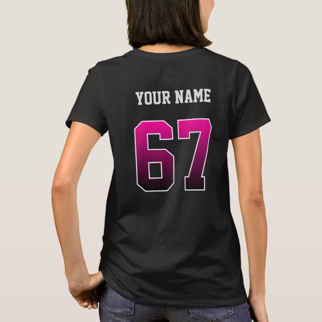 Personlig Rosa nummer 67 Anpassningsbar T-Shirt (Baksida)