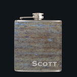 Personlig | Rustic Masculine Distress Wood Fickplunta<br><div class="desc">Rustik kolv ser ut som gammal, sliten, eländig trä struktur. Perfekt till dem som har klassiska formgivningar och westerna cowboyteman. Manly och gammaldags, men ändå klassisk på samma gång. Det kommer att tilltala många typer av människor. Det här träsket ser ut att vara tillgängligt som många olika gåvor av rustiska...</div>