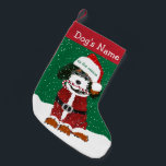 Personlig Santa Bernedoodle Liten Julstrumpa<br><div class="desc">Cute Personlig Tecknad Bernedoodle Santa Puppy som håller candy cane i munnen. Lägg till hund namn. Snöbakgrunden. Cute bernadoodle christmas-lagret!</div>