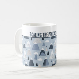 Personlig "Scaling the Peaks of Coziness" Kaffemugg