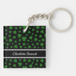 Personlig shamrock för St. Patrick's Day med pärlo