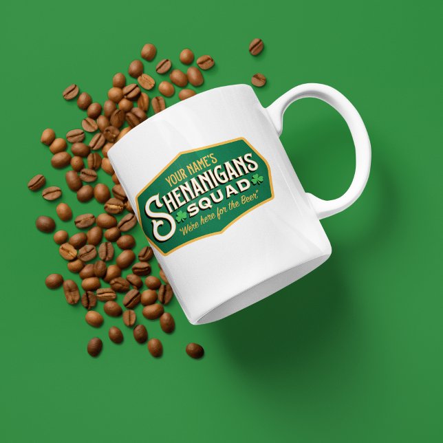 Personlig Shenanigans Squad Mugg (Sip in style this St. Paddy's with our Shenanigans Squad mug – personalized for mischief-makers!)