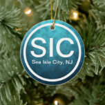 Personlig SIC Sea Isle City NJ Beach-jul Julgransprydnad Keramik<br><div class="desc">SIC NJ Sea Isle City New jersey Beach Julgran Ceramic Ornament ~ Det kan vara personlig med ett namn,  år eller vilken text som helst som du vill lägga till.   -</div>