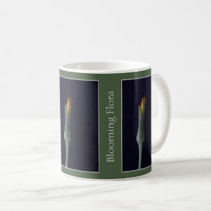 Personlig skönhet inom ett legant Floral Photo Kaffemugg
