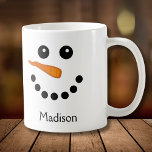 Personlig Snögubbe Mugg<br><div class="desc">Cute Anpassningsbar Mugg för Helgdagarna! Perfekt för kaffe eller hett choklad.</div>