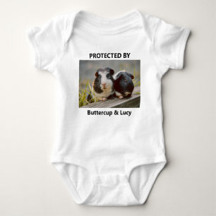 Personlig som fungerar skyddat av Pet Photo T Shirt